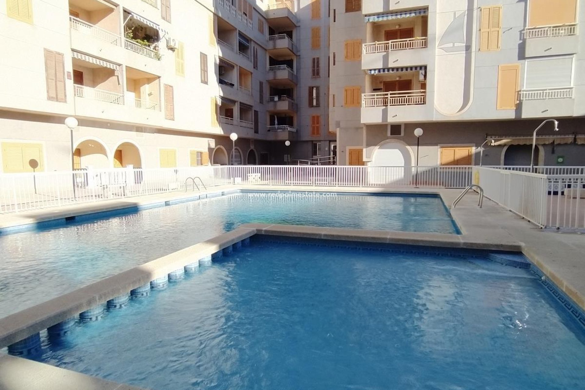 Herverkoop - Appartement -
Torrevieja - Acequión