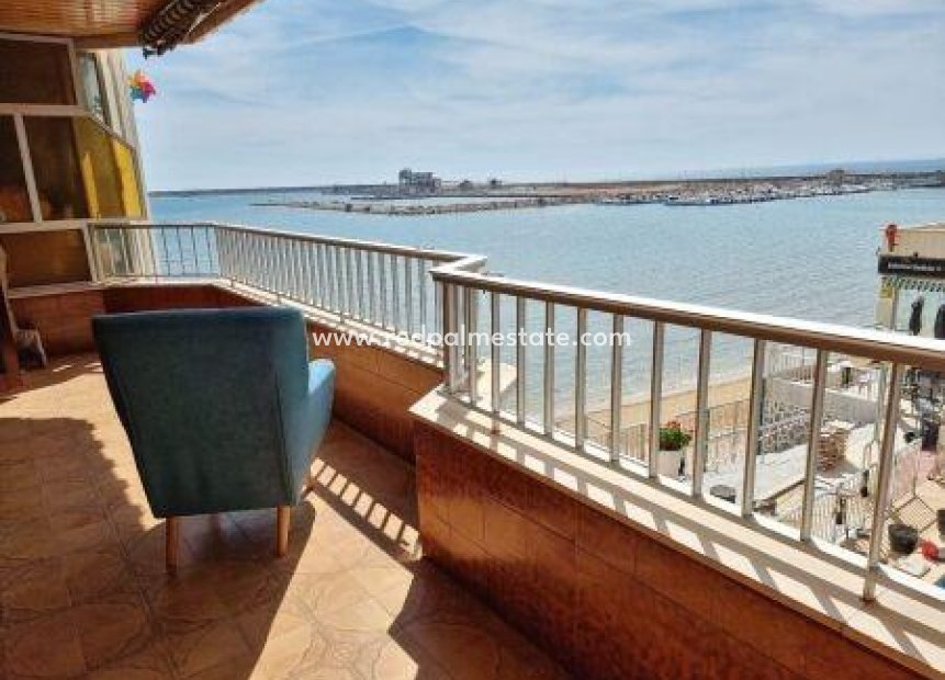 Herverkoop - Appartement -
Torrevieja - Acequión