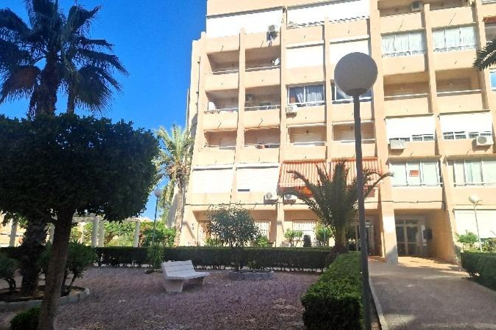 Herverkoop - Appartement -
Torrevieja - Aguas Nuevas