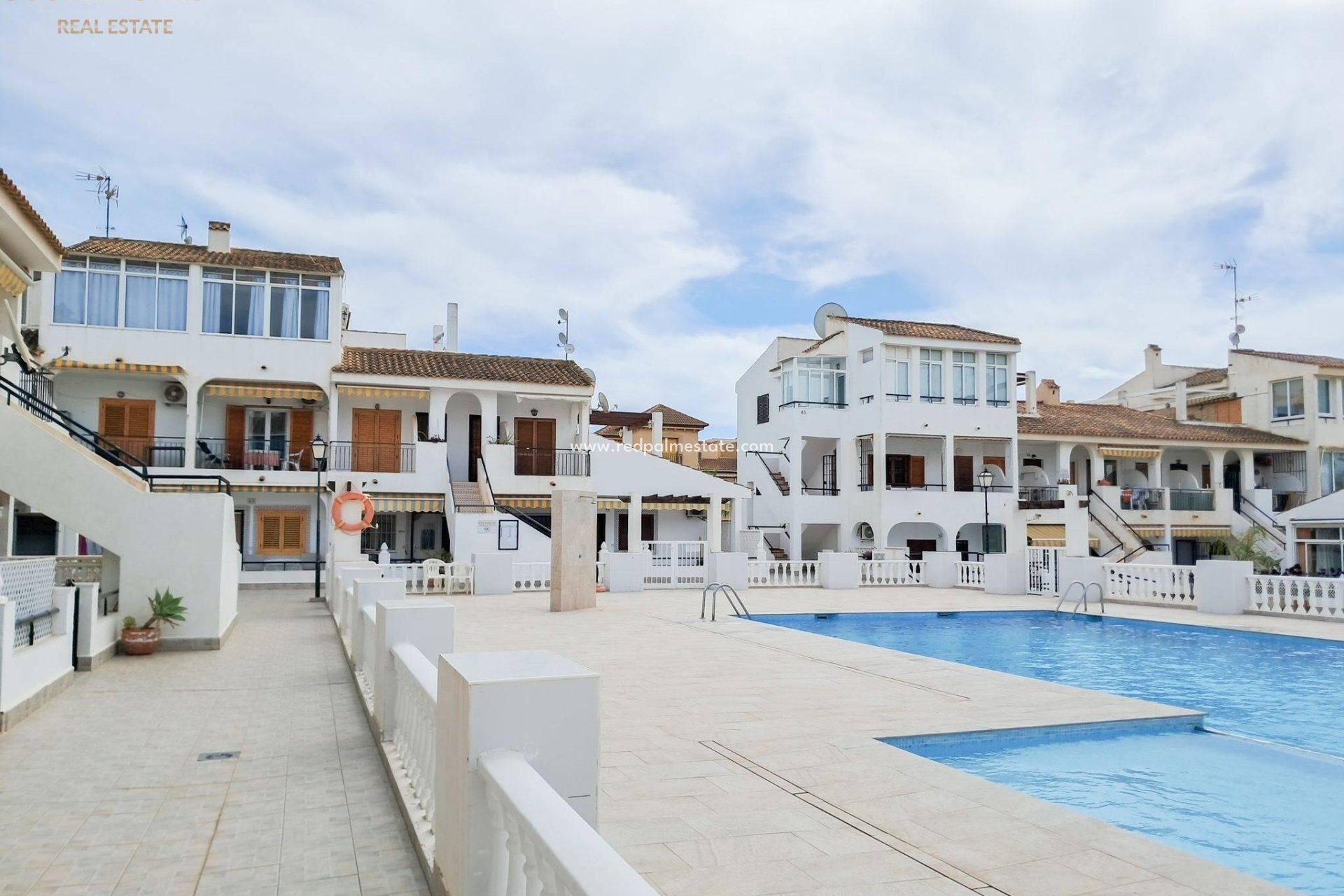 Herverkoop - Appartement -
Torrevieja - Calas blanca