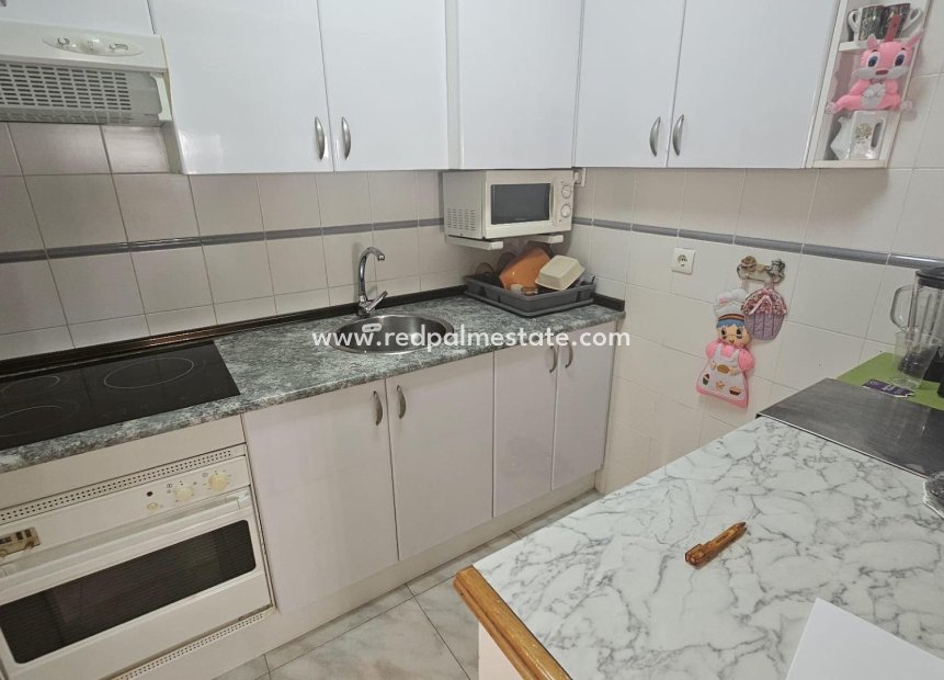 Herverkoop - Appartement -
Torrevieja - Carrefour