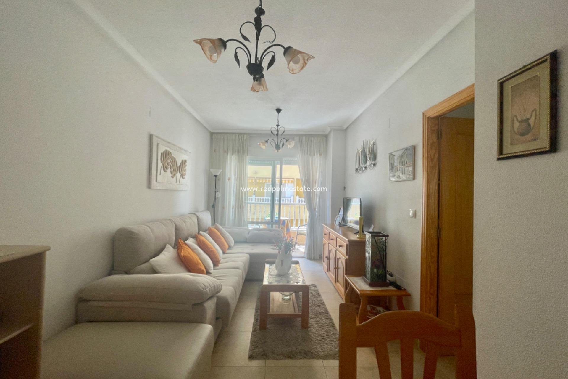 Herverkoop - Appartement -
Torrevieja - Center