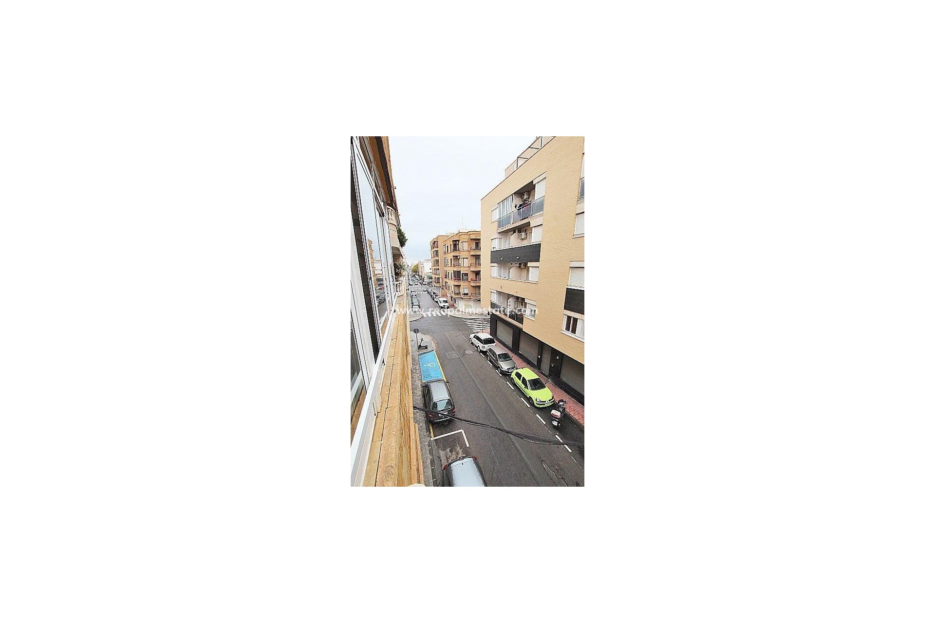 Herverkoop - Appartement -
Torrevieja - Center