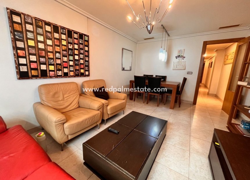 Herverkoop - Appartement -
Torrevieja - Center