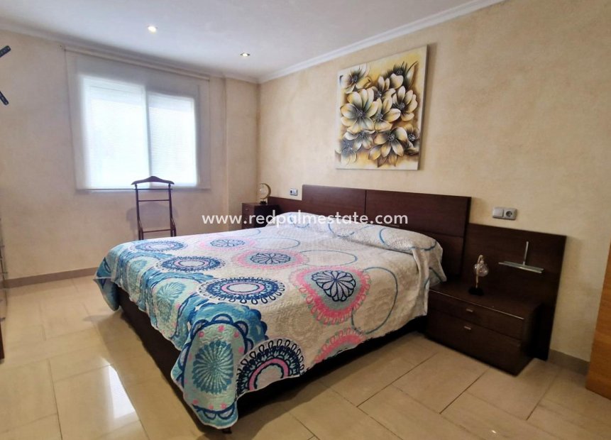 Herverkoop - Appartement -
Torrevieja - Center