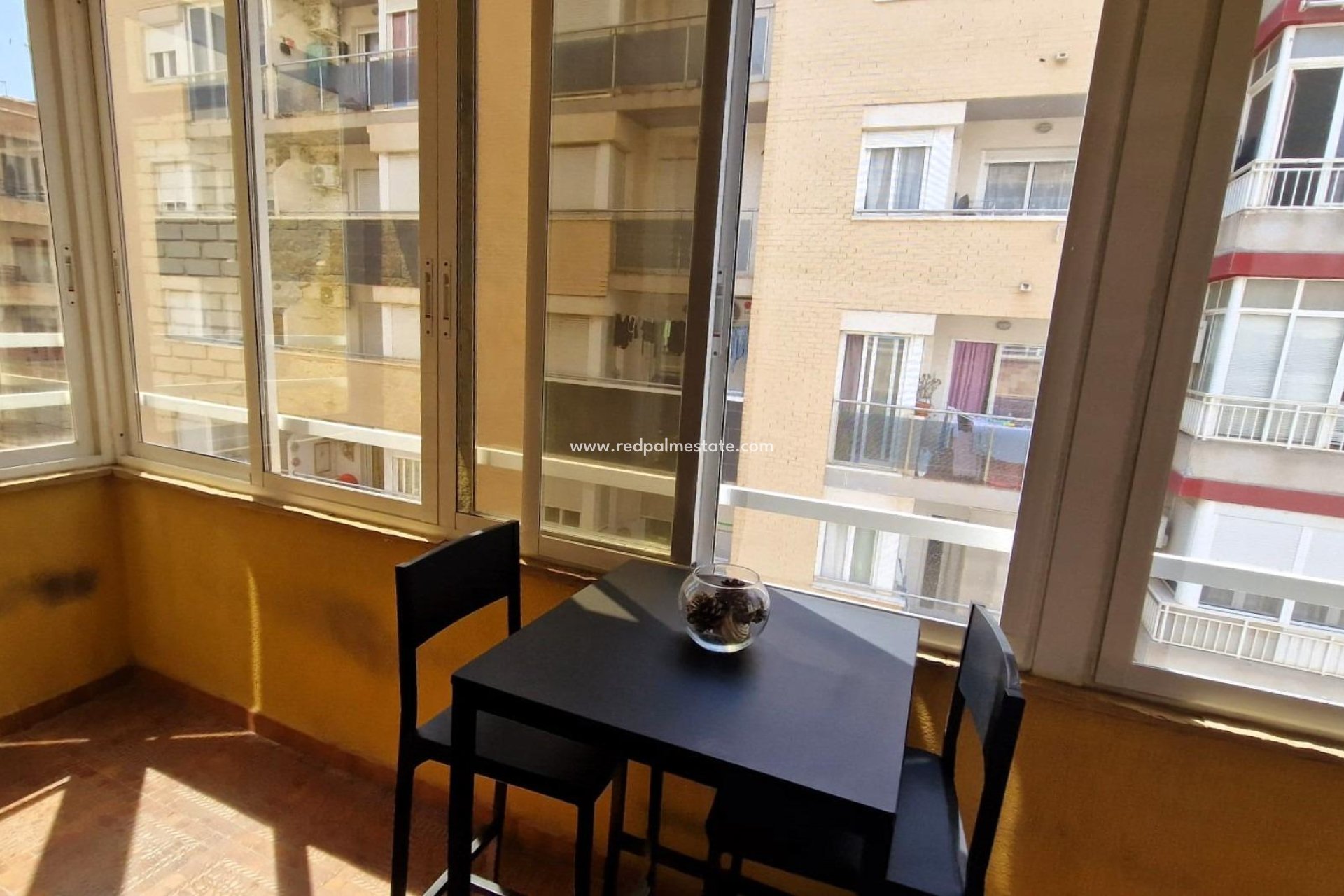 Herverkoop - Appartement -
Torrevieja - Center