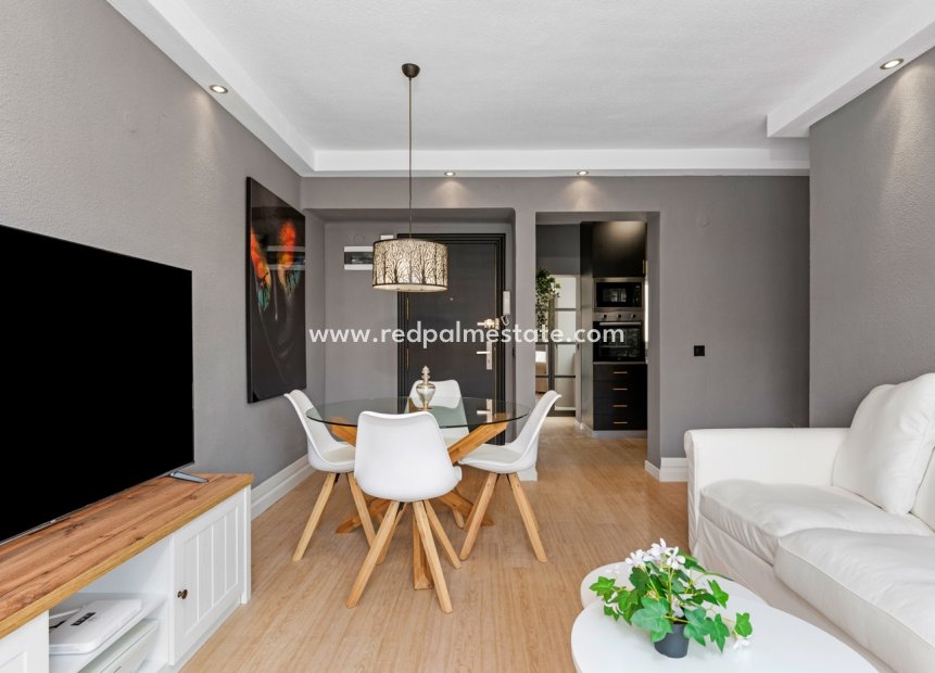 Herverkoop - Appartement -
Torrevieja - Center