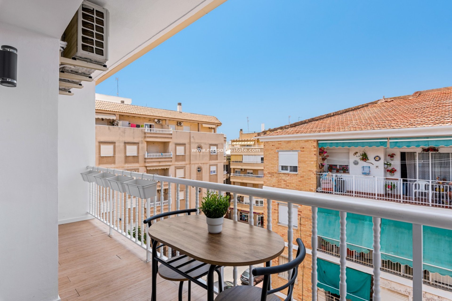 Herverkoop - Appartement -
Torrevieja - Center