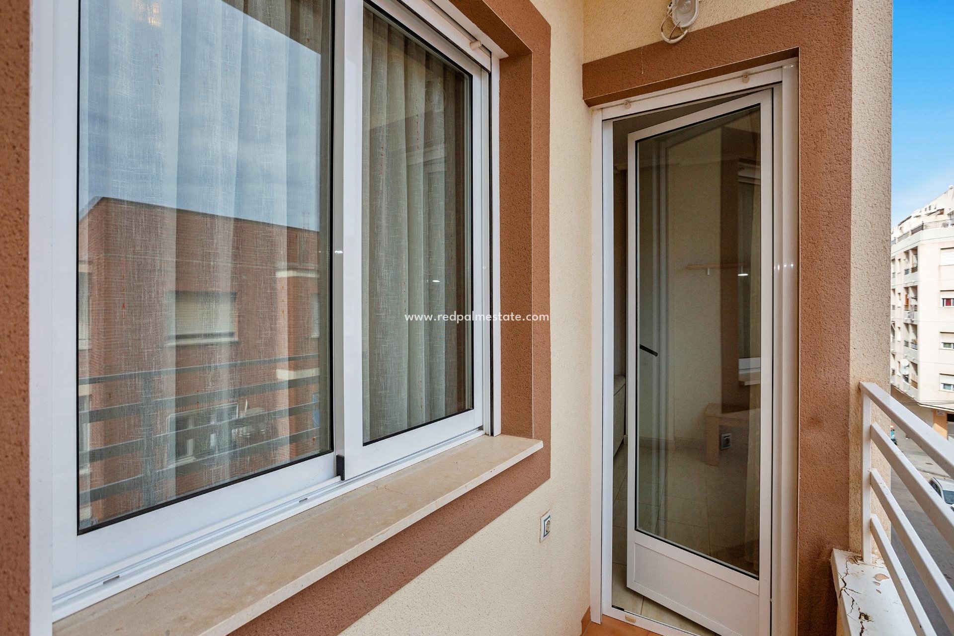 Herverkoop - Appartement -
Torrevieja - Center