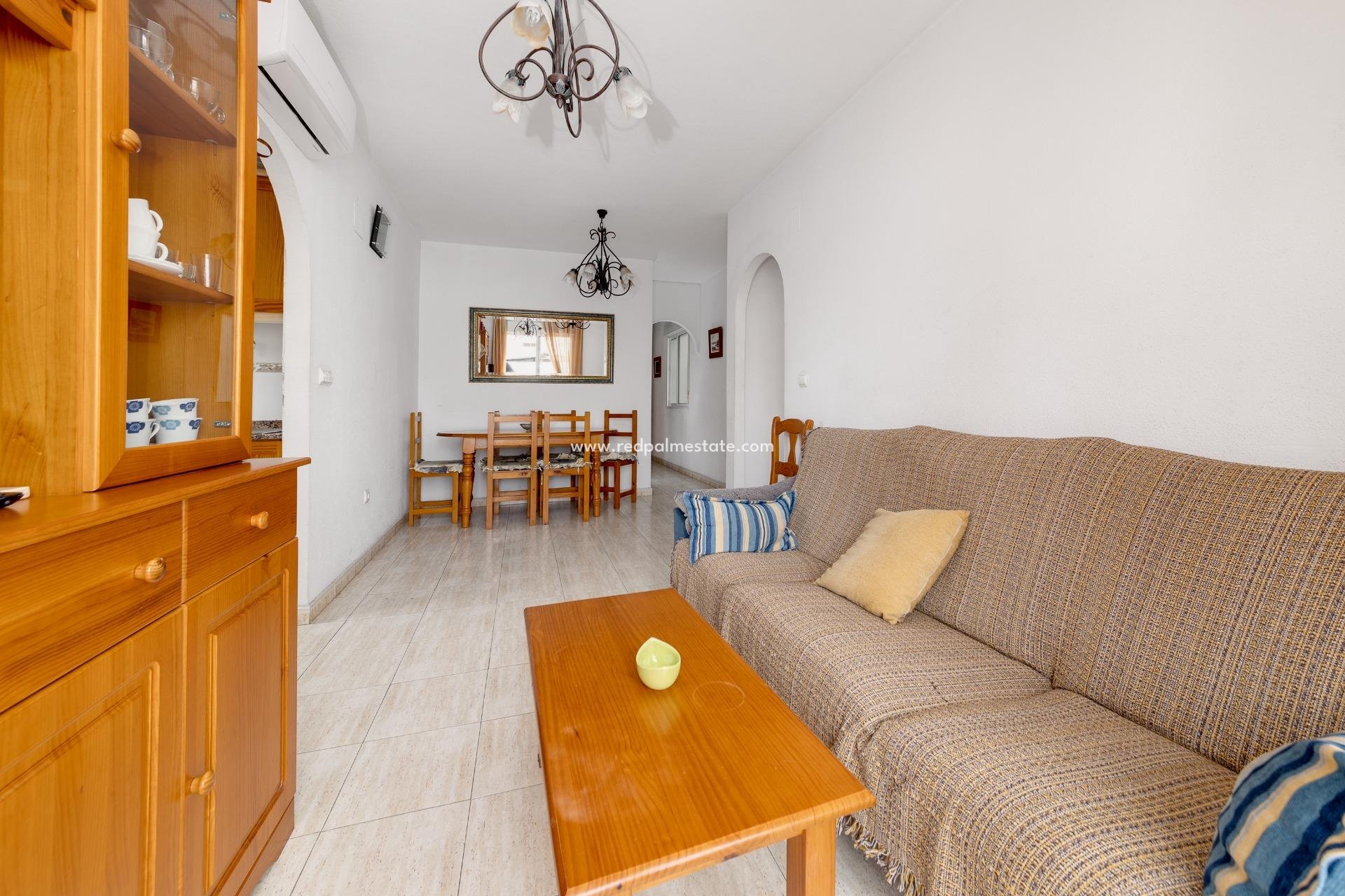 Herverkoop - Appartement -
Torrevieja - Center