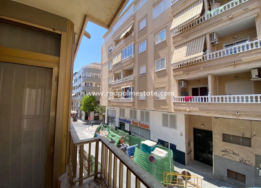 Herverkoop - Appartement -
Torrevieja - Center