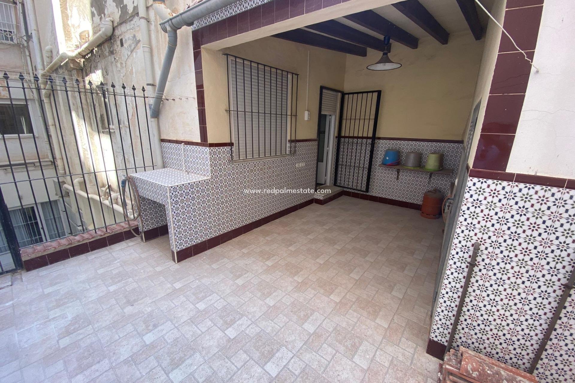 Herverkoop - Appartement -
Torrevieja - Center