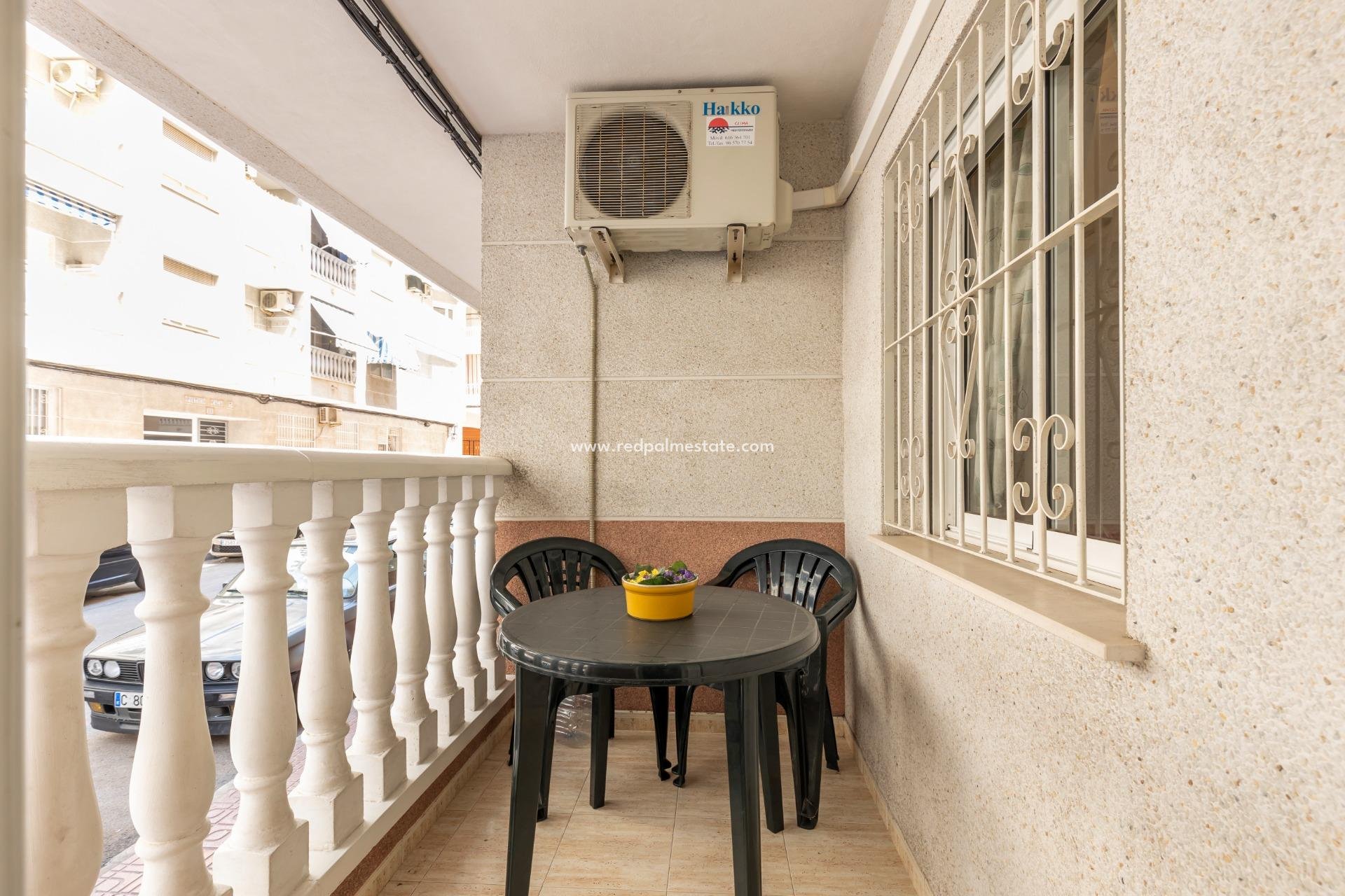 Herverkoop - Appartement -
Torrevieja - Center