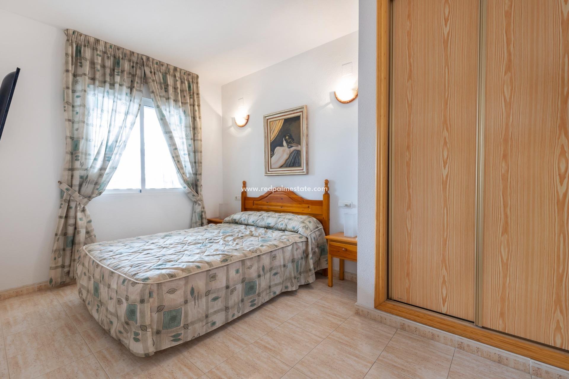 Herverkoop - Appartement -
Torrevieja - Center