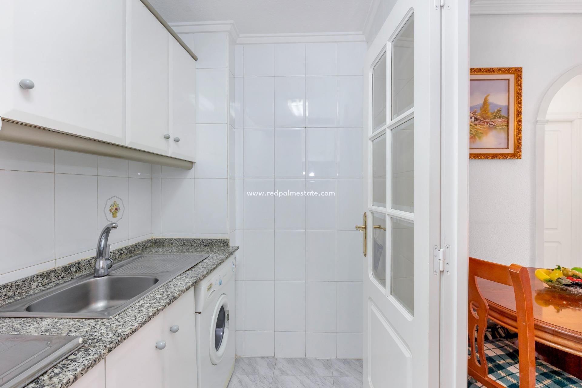 Herverkoop - Appartement -
Torrevieja - Center