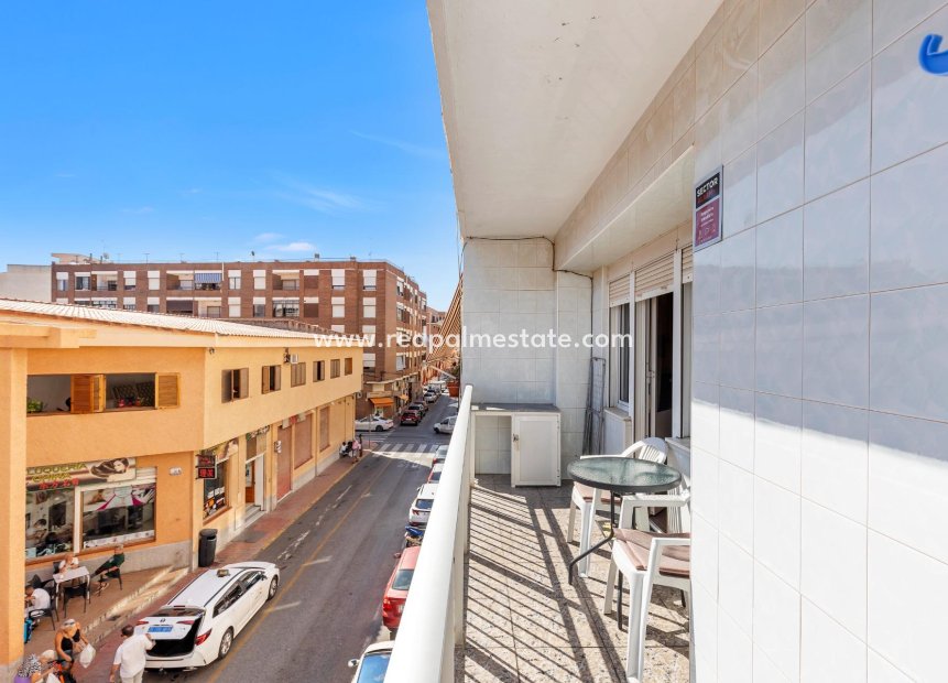 Herverkoop - Appartement -
Torrevieja - Center