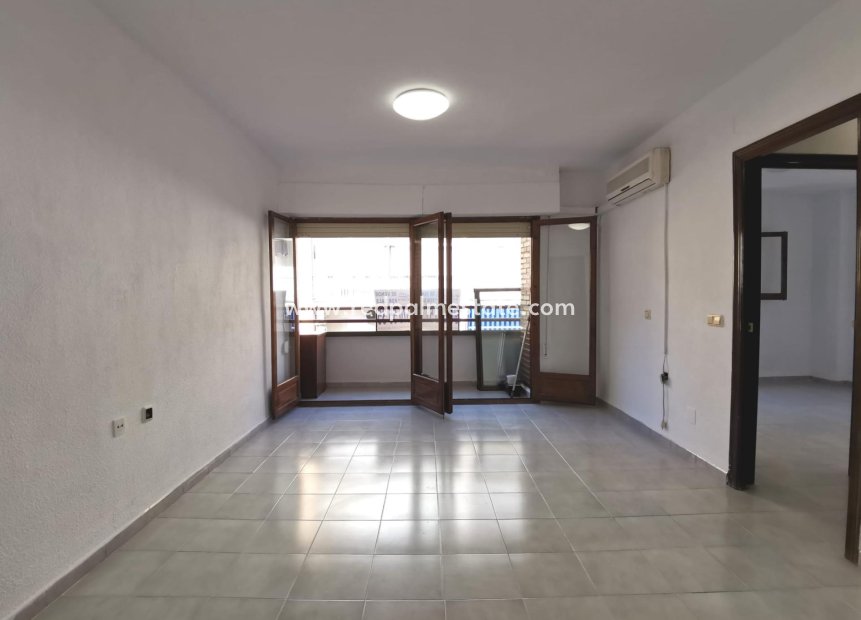 Herverkoop - Appartement -
Torrevieja - Center