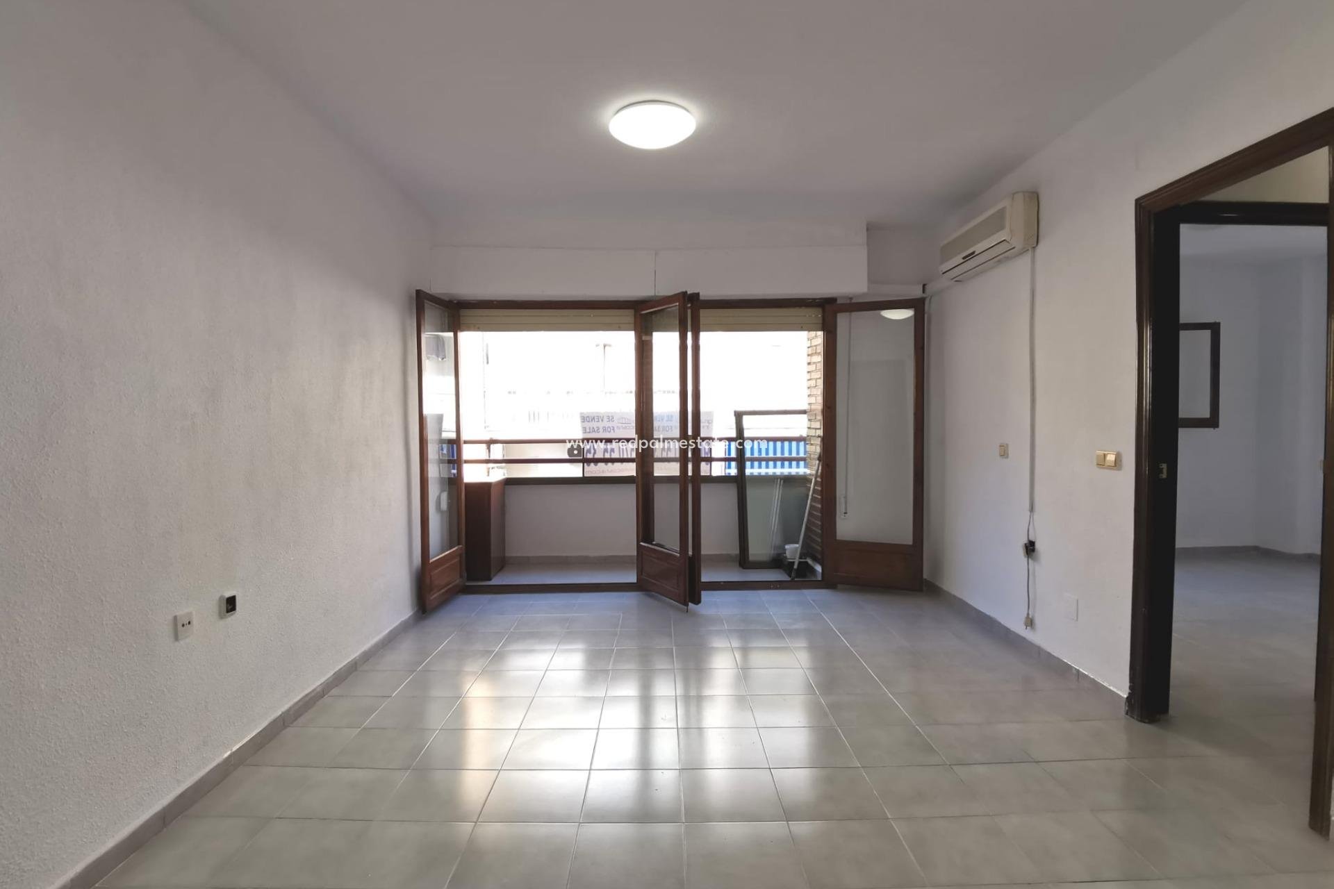 Herverkoop - Appartement -
Torrevieja - Center