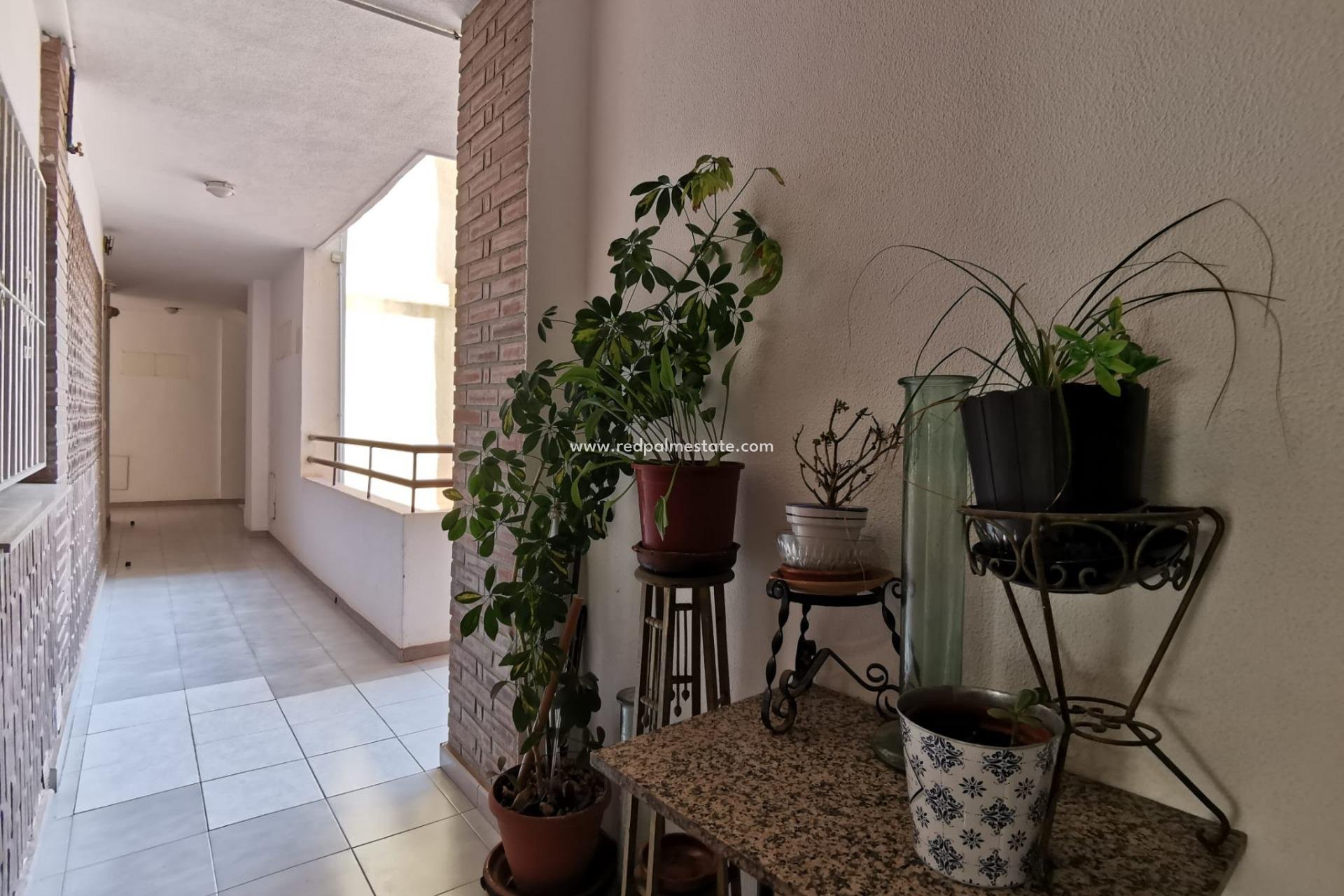 Herverkoop - Appartement -
Torrevieja - Center