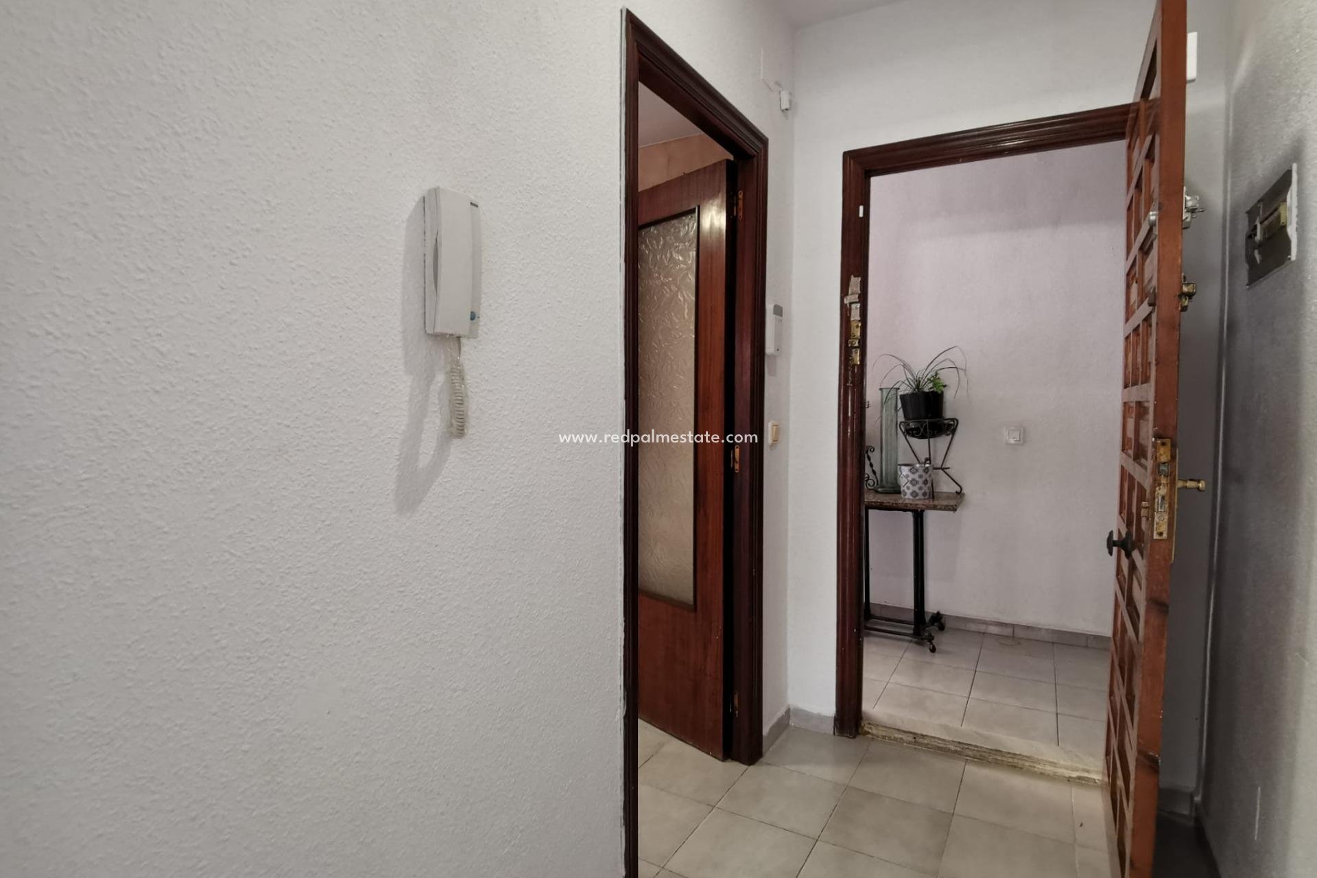 Herverkoop - Appartement -
Torrevieja - Center