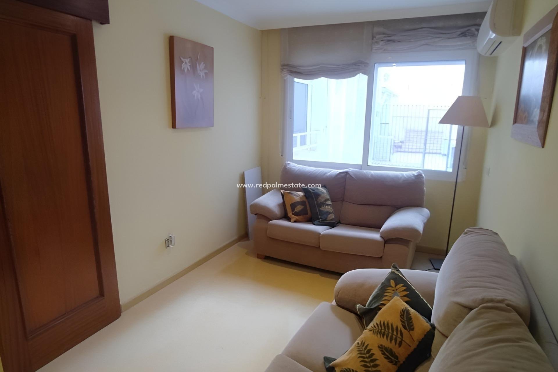 Herverkoop - Appartement -
Torrevieja - Center