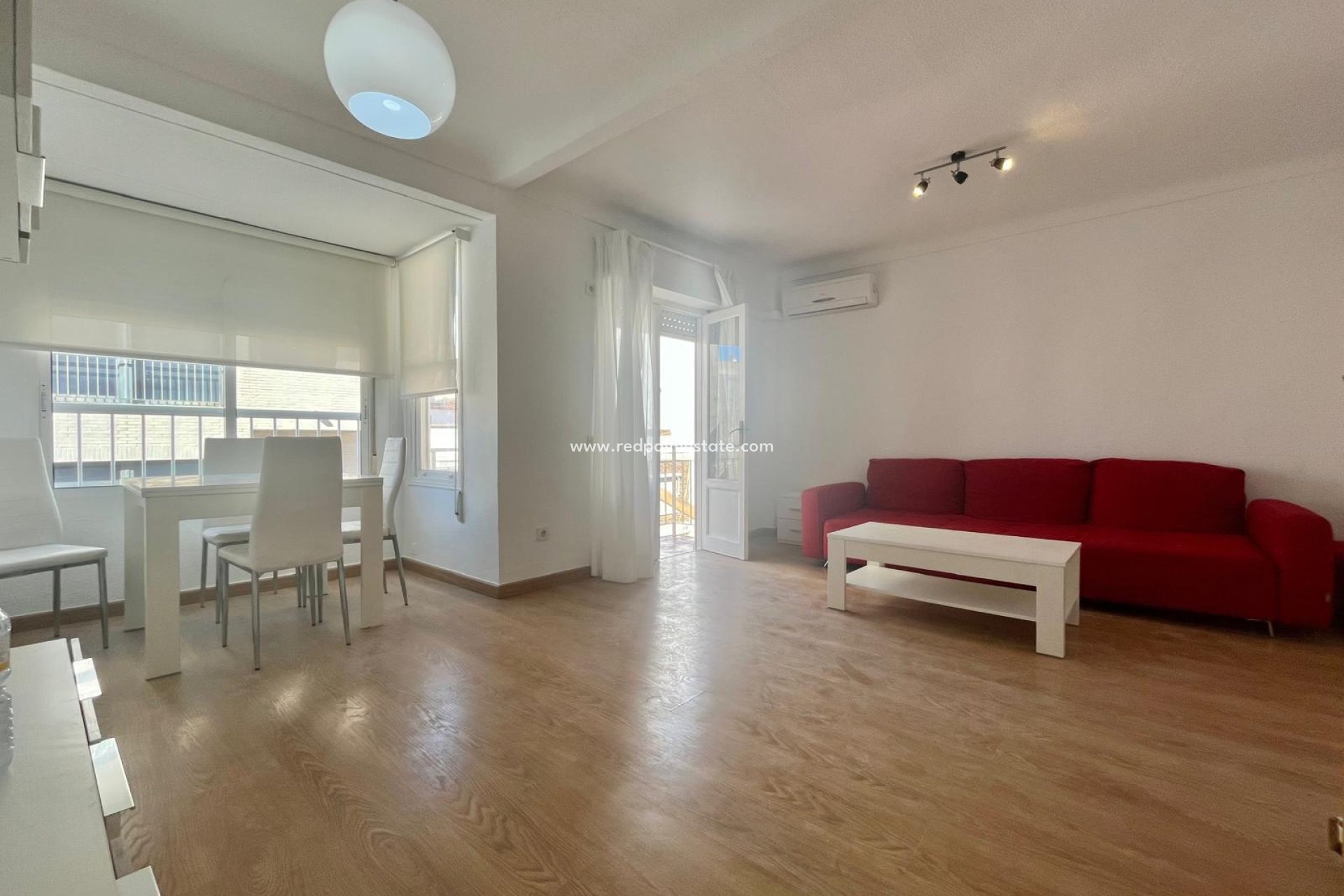 Herverkoop - Appartement -
Torrevieja - Center