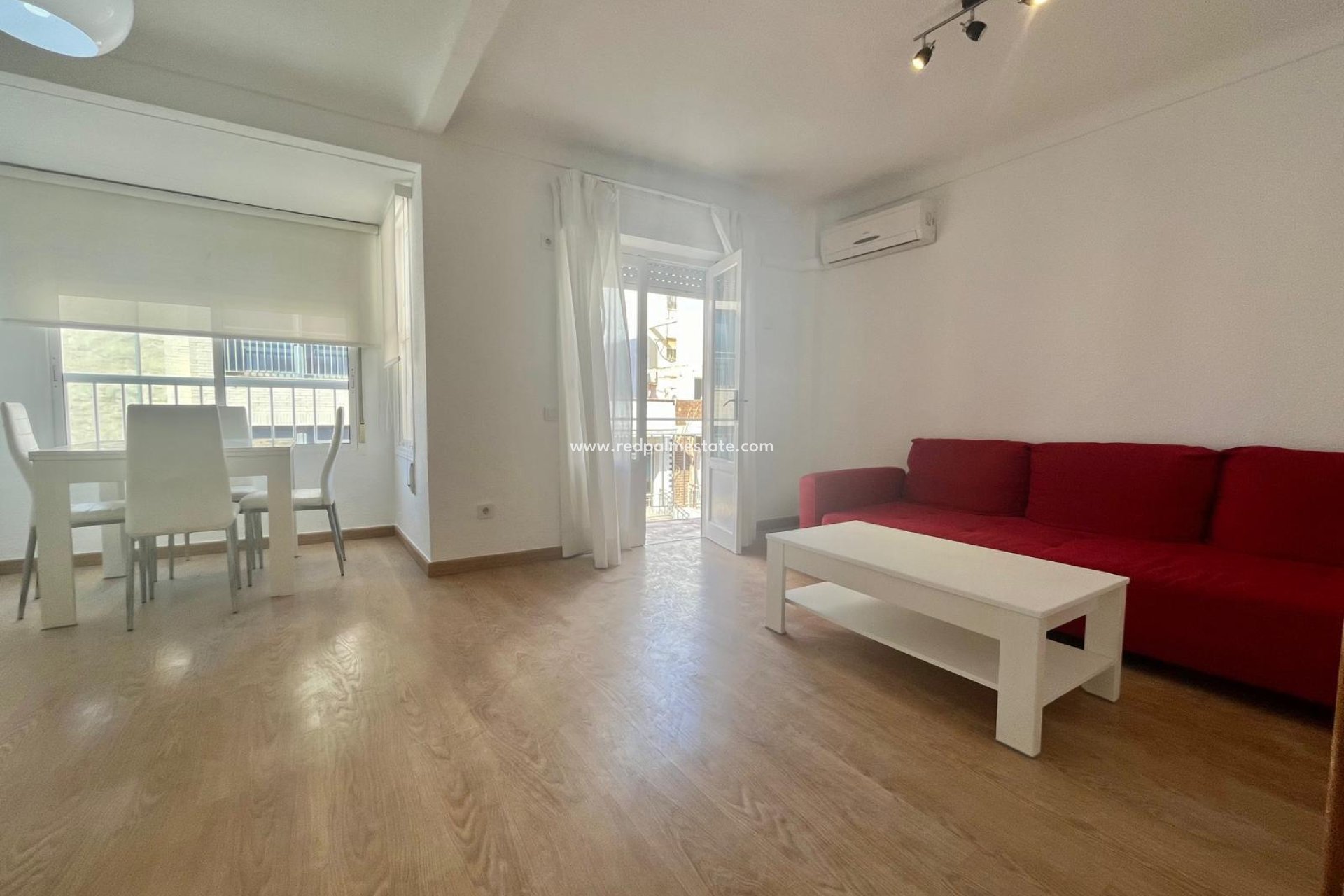 Herverkoop - Appartement -
Torrevieja - Center