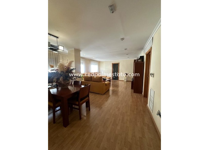 Herverkoop - Appartement -
Torrevieja - Center