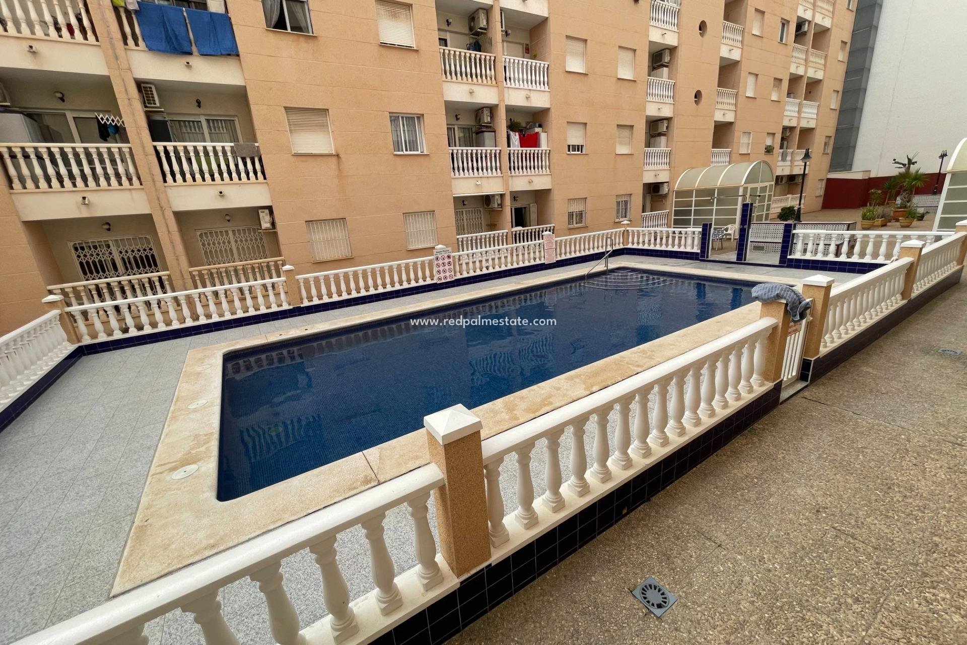 Herverkoop - Appartement -
Torrevieja - Center