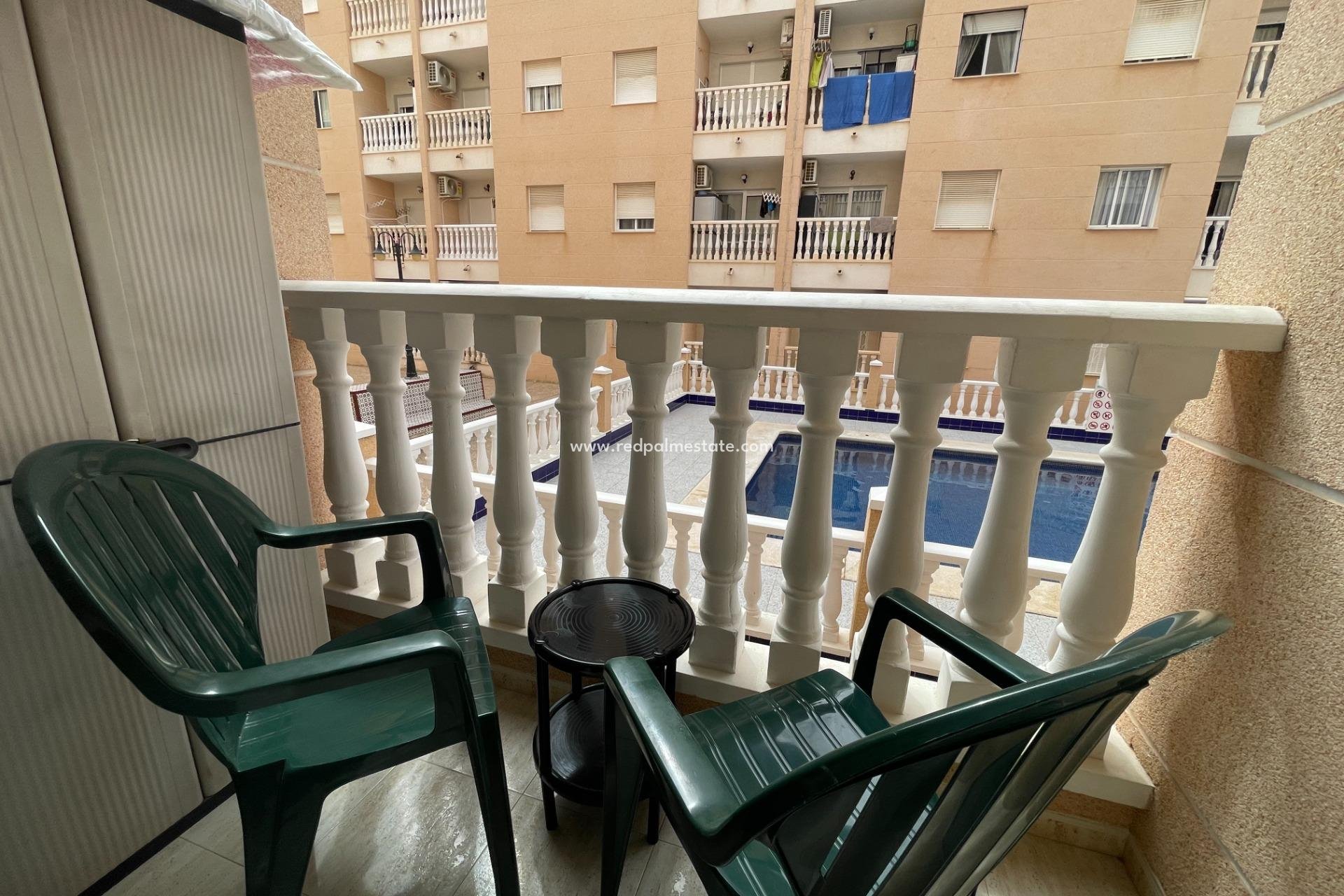 Herverkoop - Appartement -
Torrevieja - Center