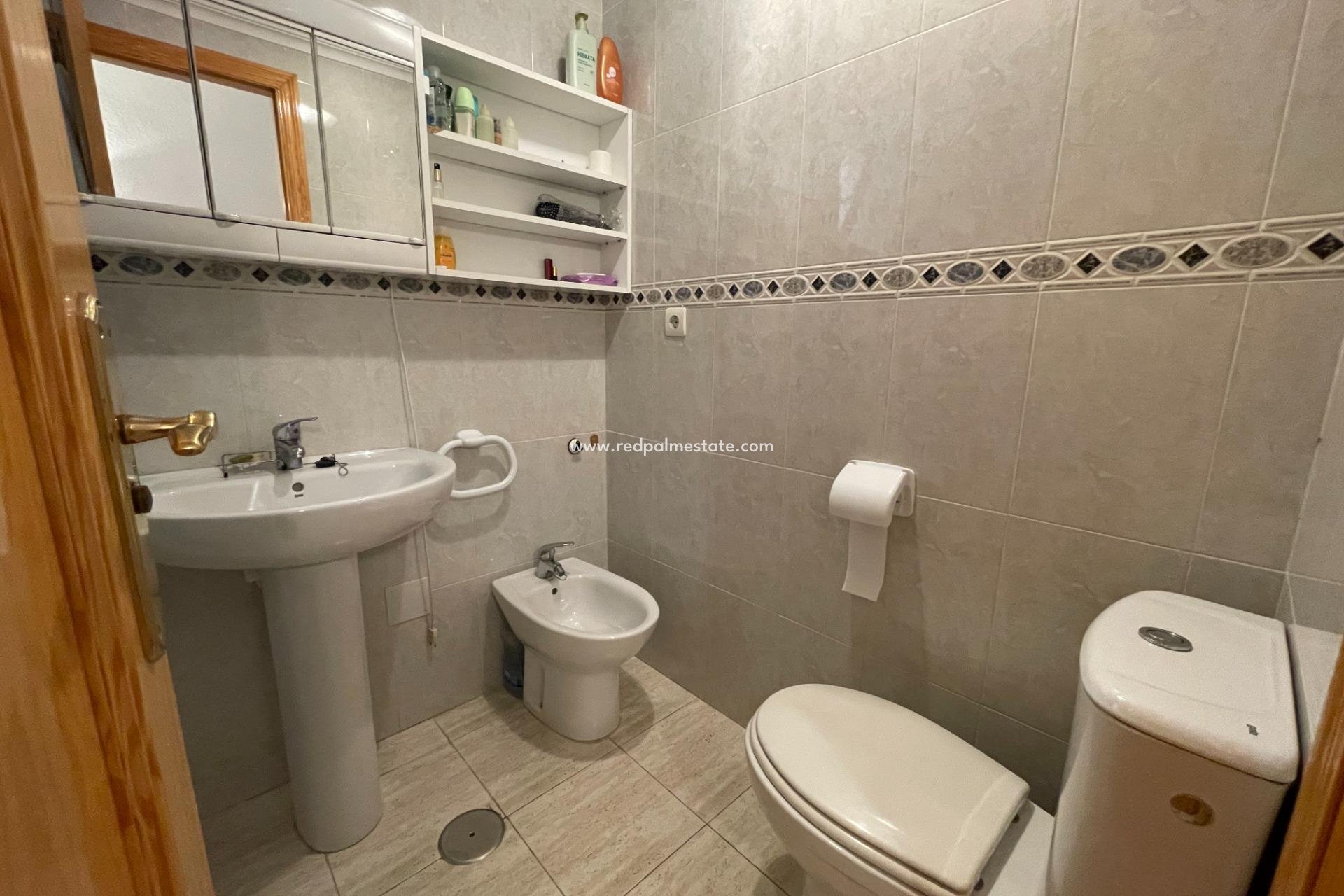 Herverkoop - Appartement -
Torrevieja - Center