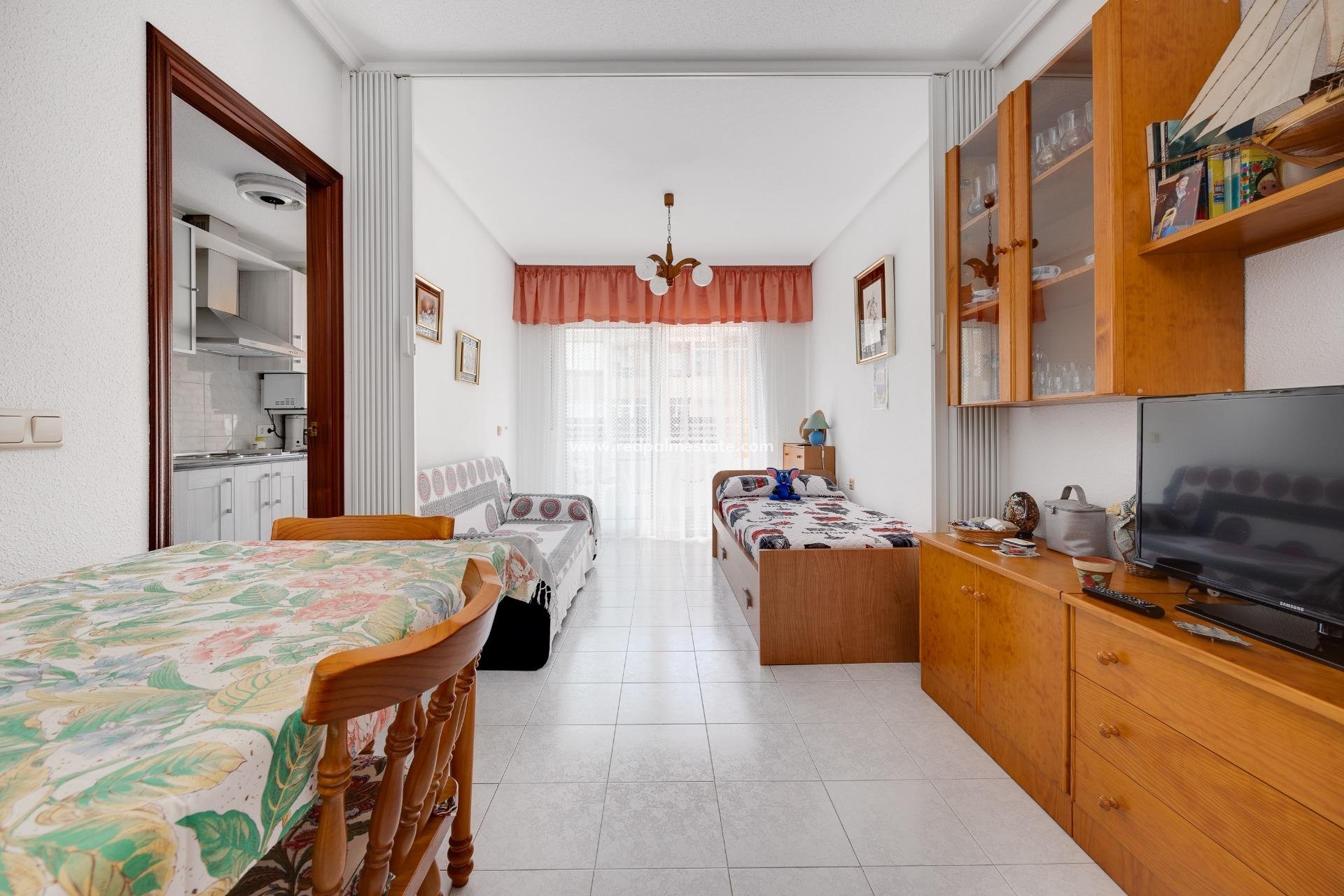 Herverkoop - Appartement -
Torrevieja - Center