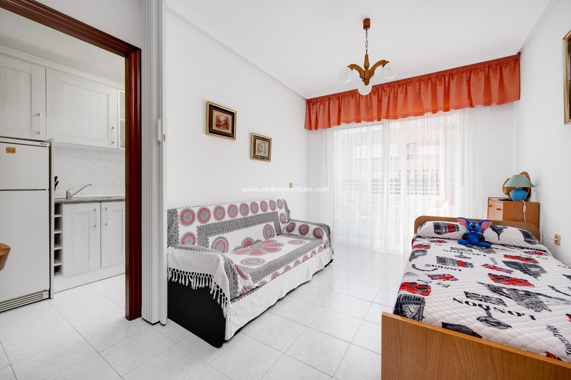 Herverkoop - Appartement -
Torrevieja - Center