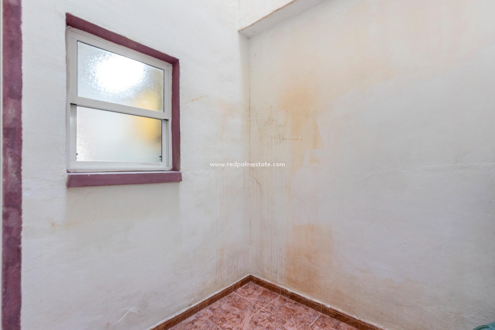 Herverkoop - Appartement -
Torrevieja - Center