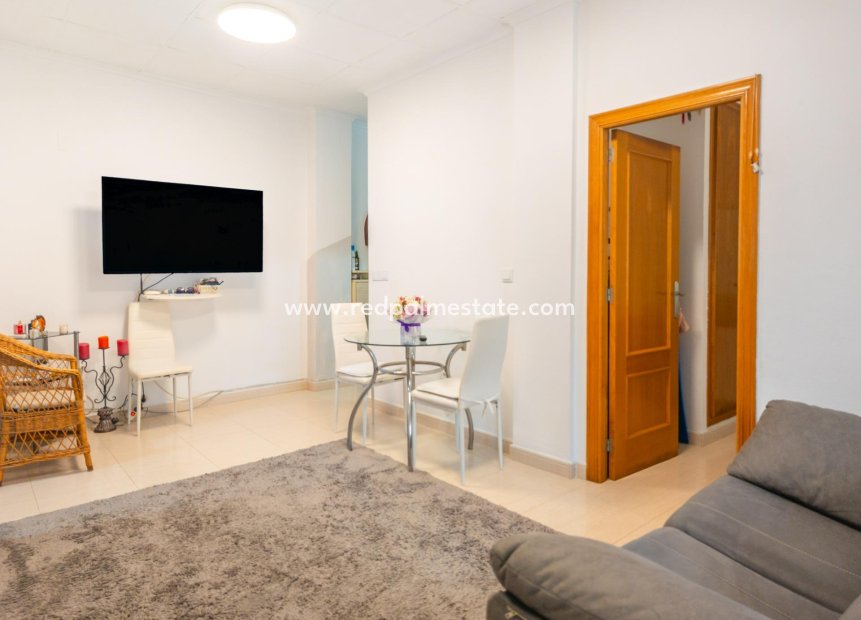 Herverkoop - Appartement -
Torrevieja - Center