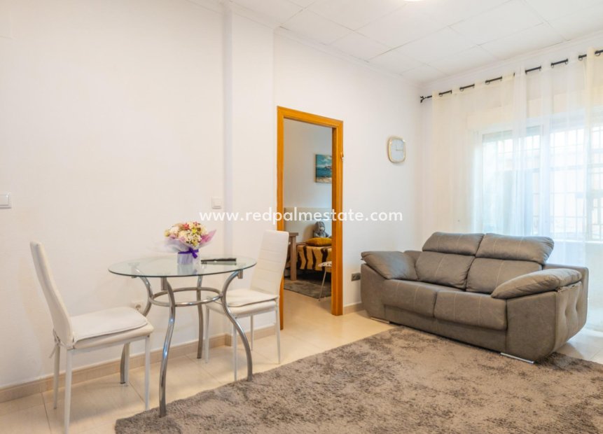 Herverkoop - Appartement -
Torrevieja - Center