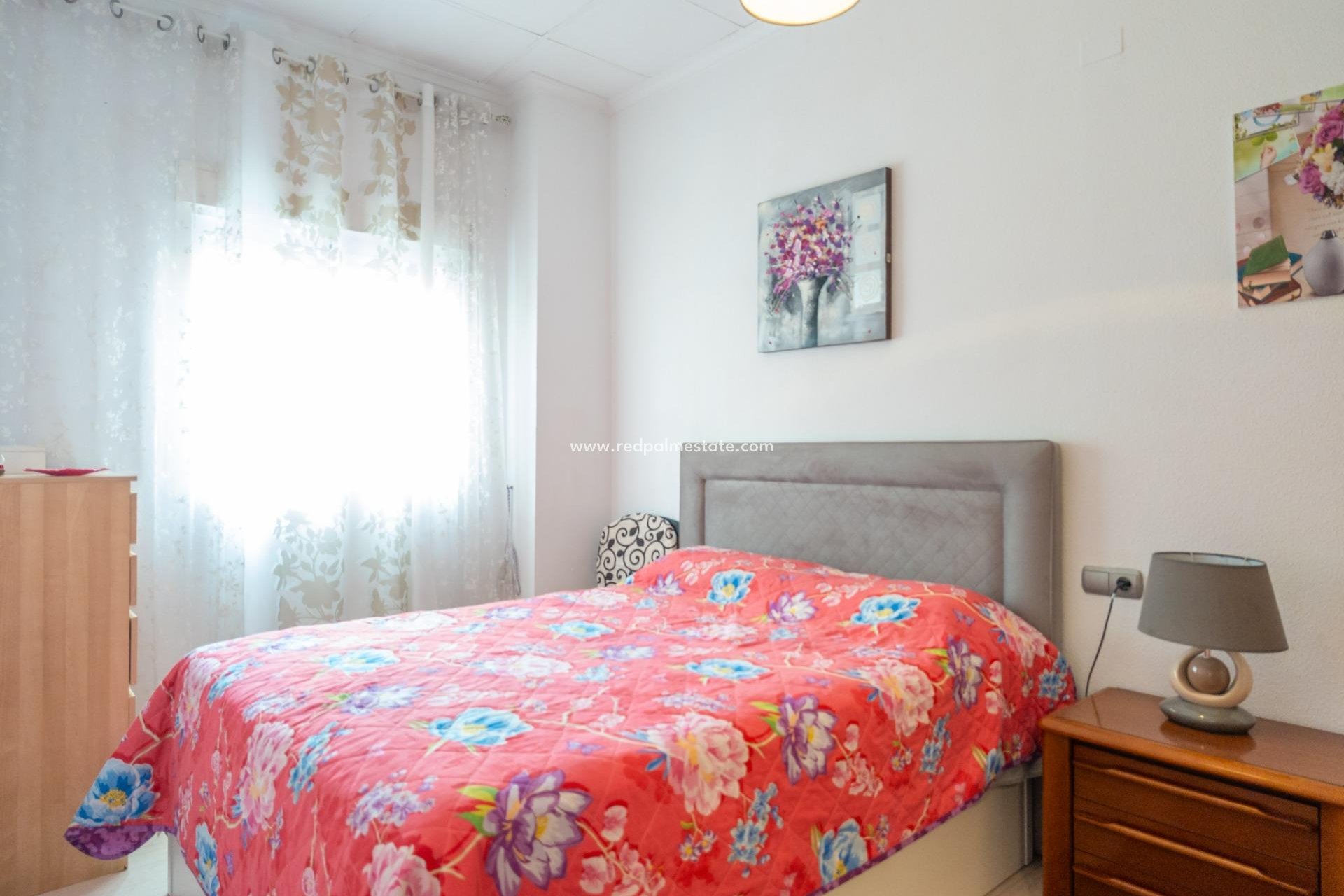 Herverkoop - Appartement -
Torrevieja - Center