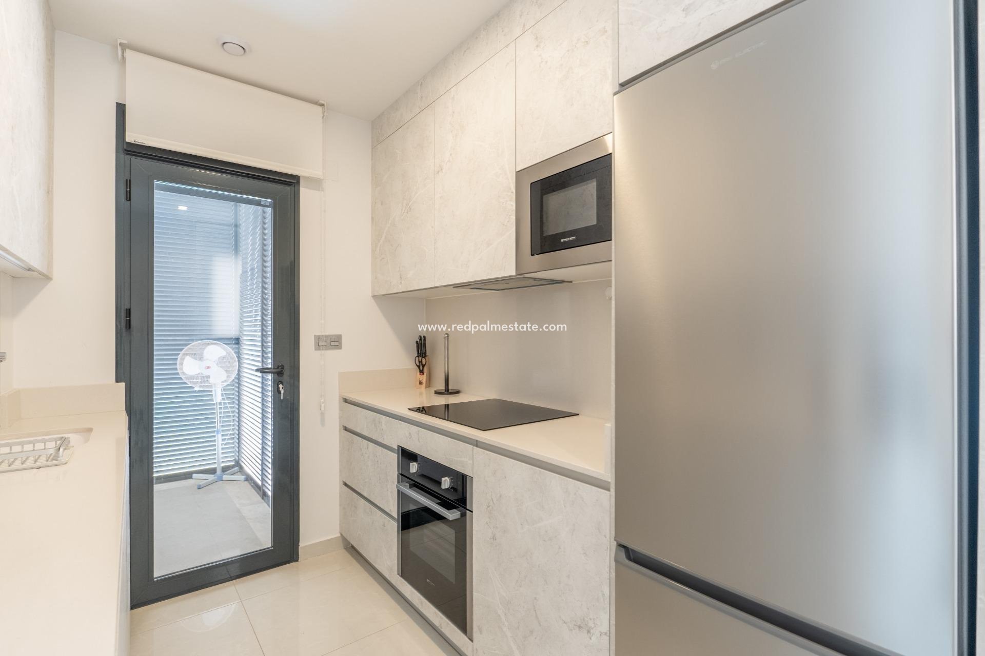 Herverkoop - Appartement -
Torrevieja - Center