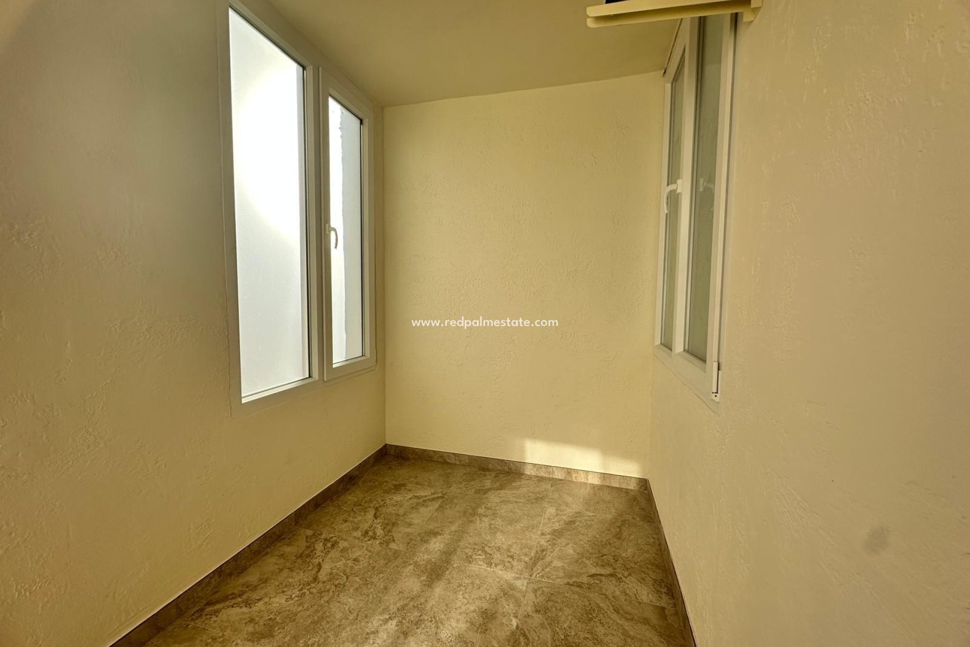 Herverkoop - Appartement -
Torrevieja - Center