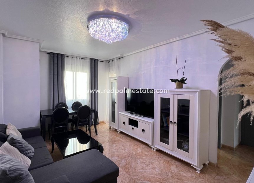 Herverkoop - Appartement -
Torrevieja - Center