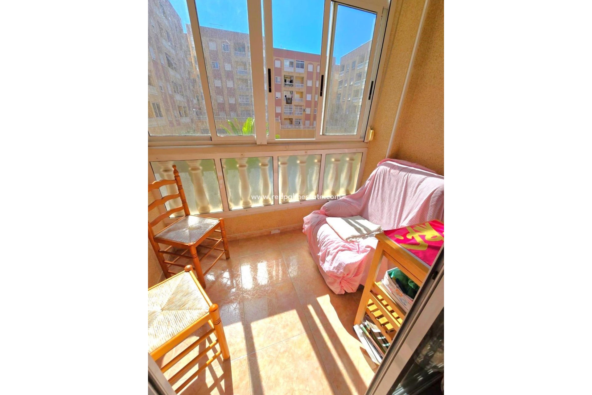 Herverkoop - Appartement -
Torrevieja - Center