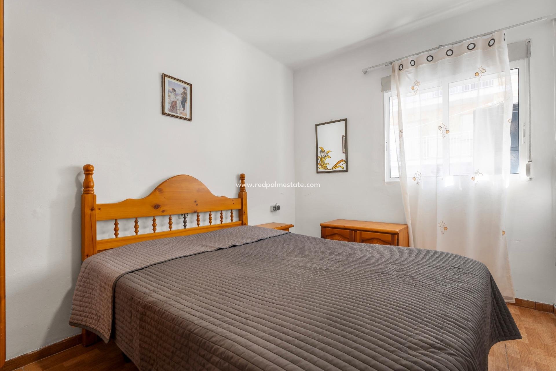 Herverkoop - Appartement -
Torrevieja - Center