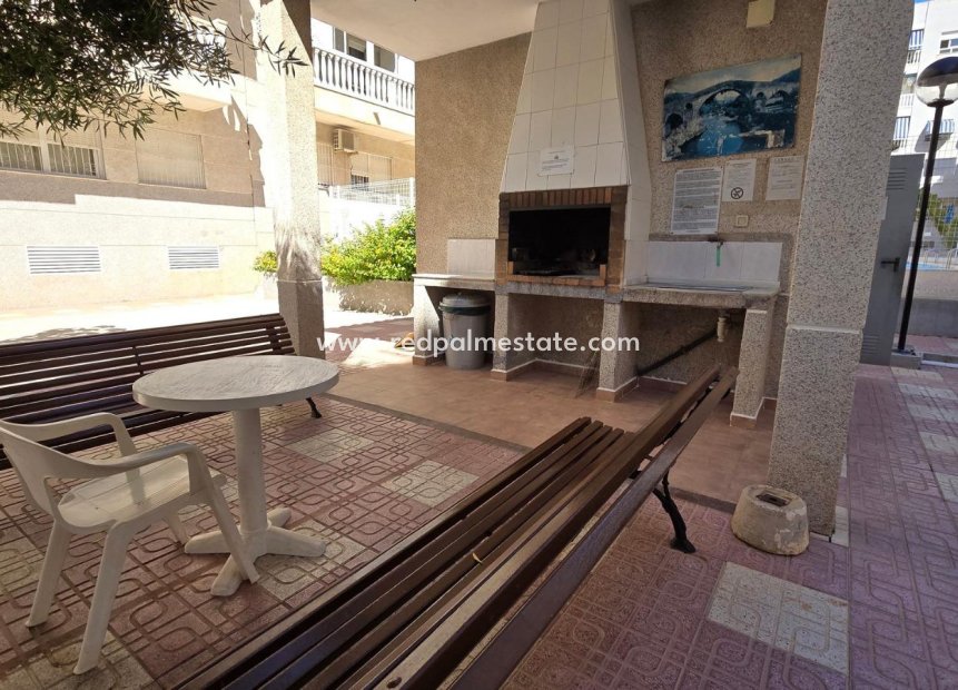 Herverkoop - Appartement -
Torrevieja - Center