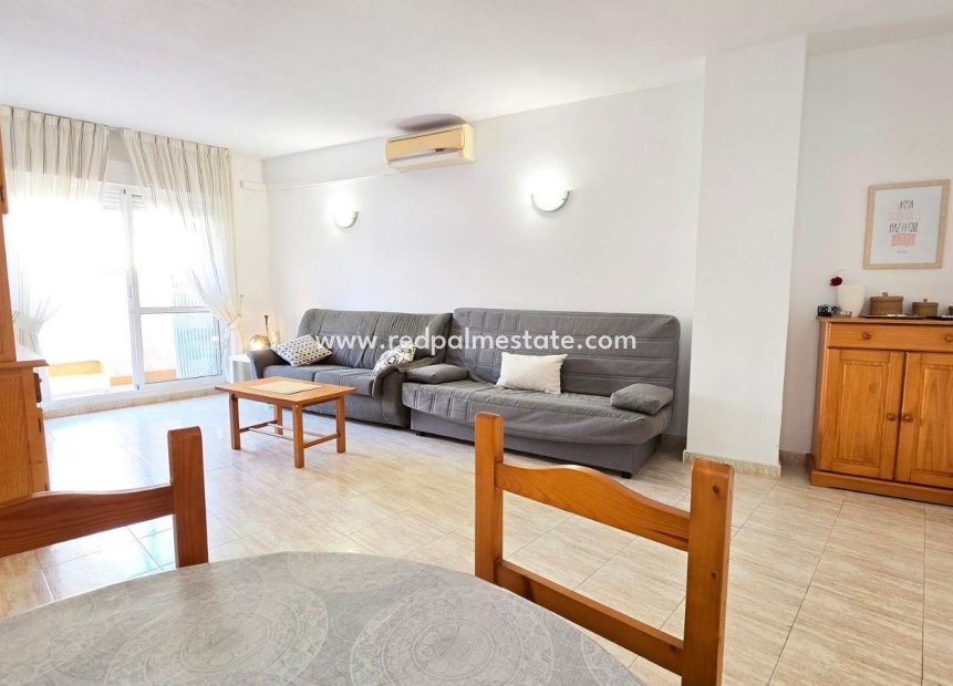 Herverkoop - Appartement -
Torrevieja - Center