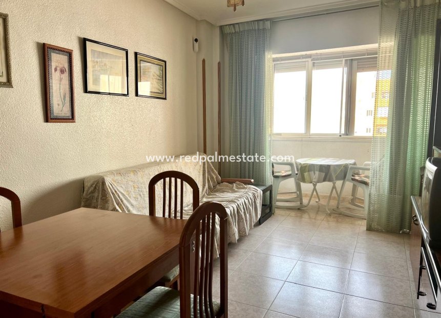 Herverkoop - Appartement -
Torrevieja - Center