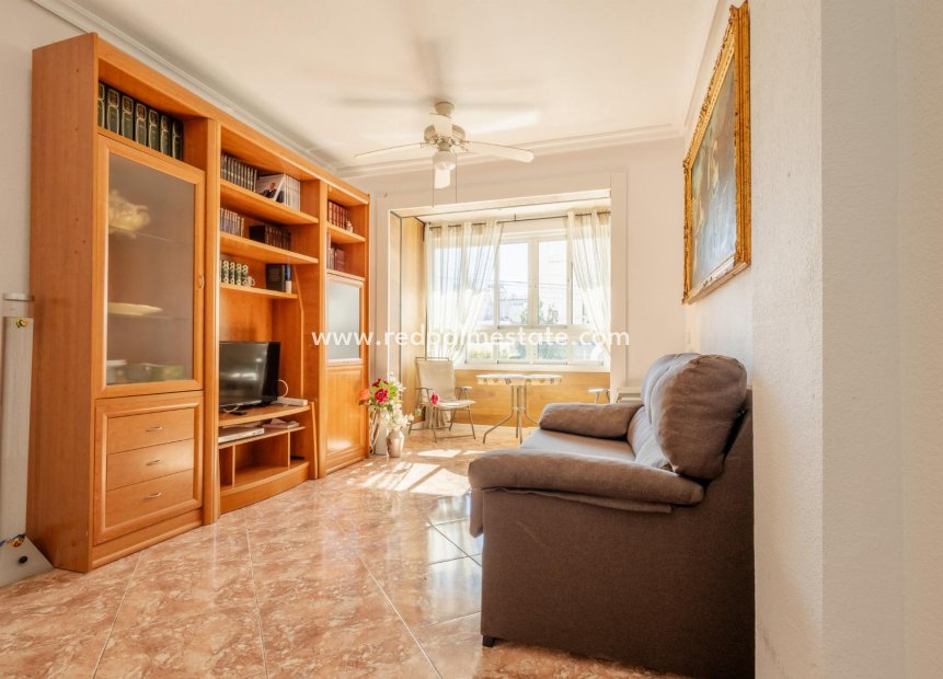 Herverkoop - Appartement -
Torrevieja - Center