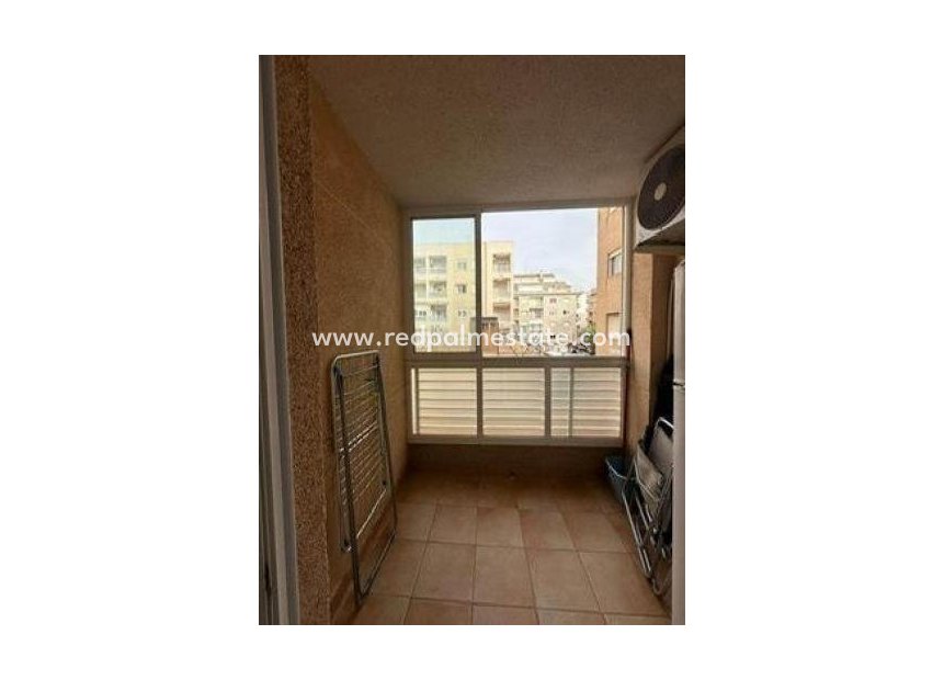 Herverkoop - Appartement -
Torrevieja - Center