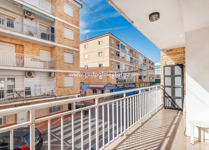 Herverkoop - Appartement -
Torrevieja - Center