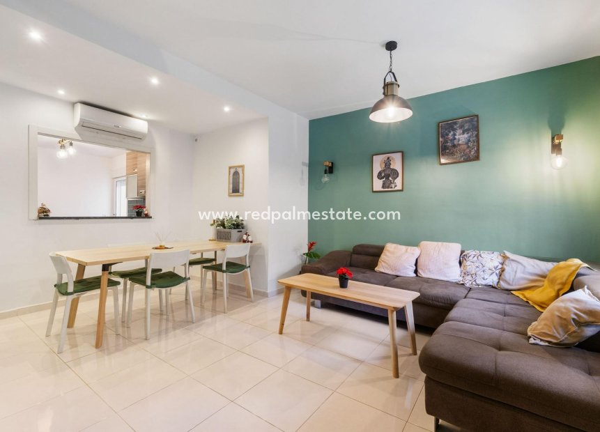 Herverkoop - Appartement -
Torrevieja - Center