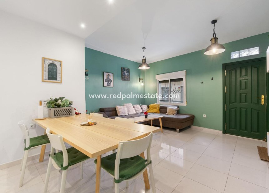 Herverkoop - Appartement -
Torrevieja - Center